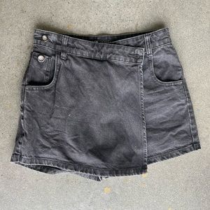 Zara black jean skort